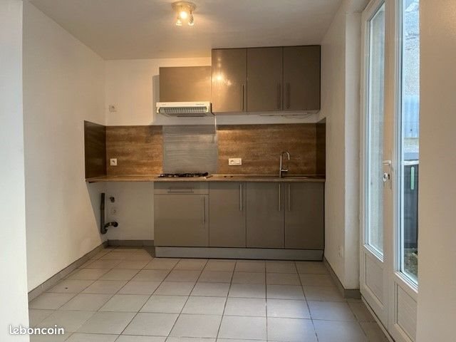 Maison à louer, 68m², Bazoges-en-Paillers