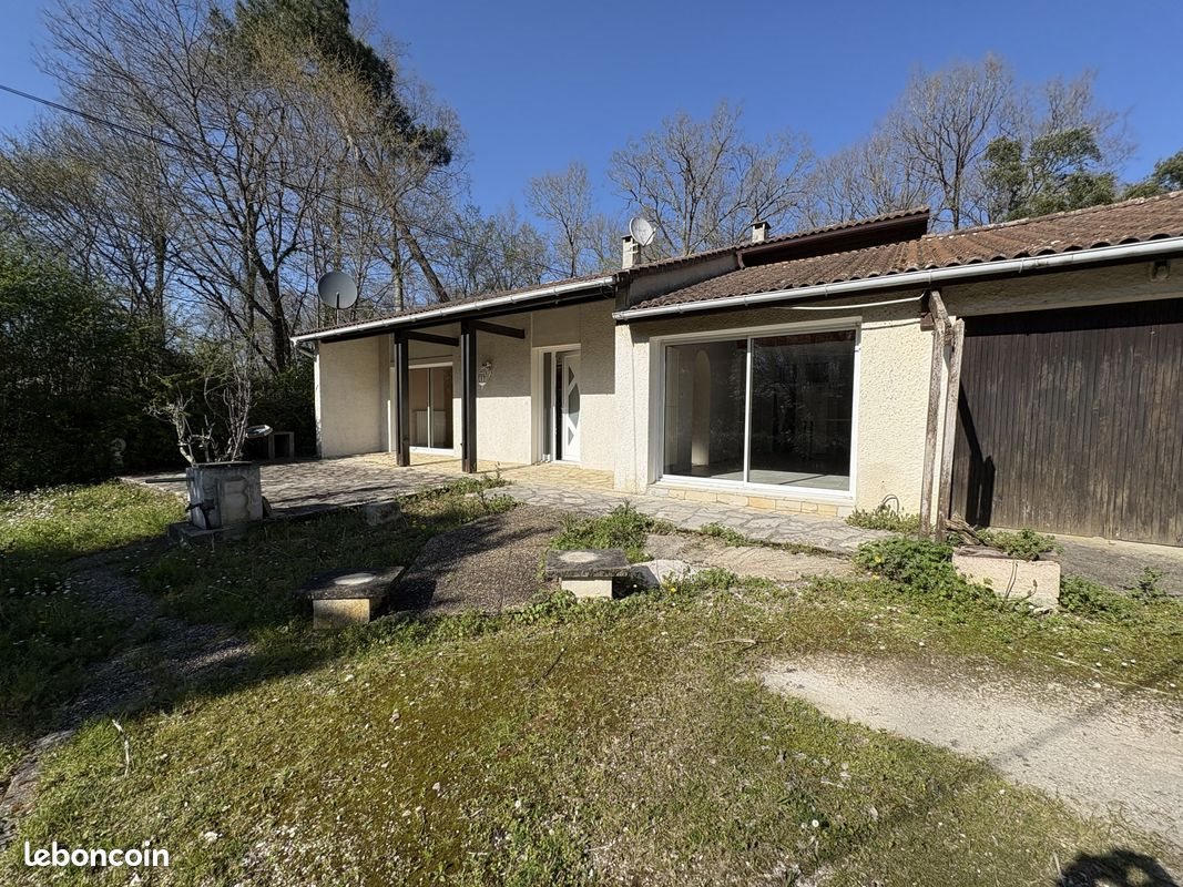 Maison à louer, 179m², Feugarolles