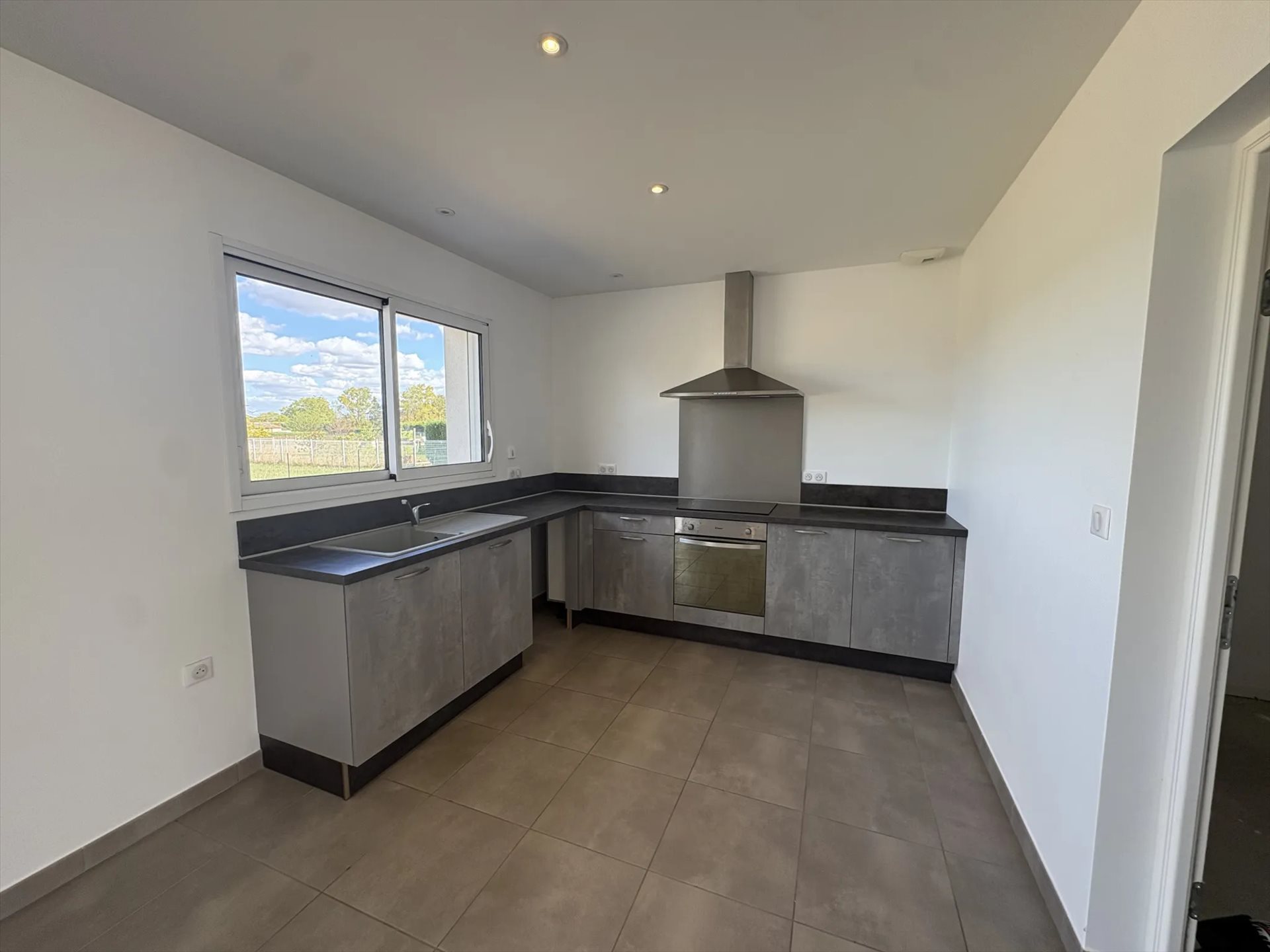 Maison à louer, 91m², Sainte-Colombe-en-Bruilhois