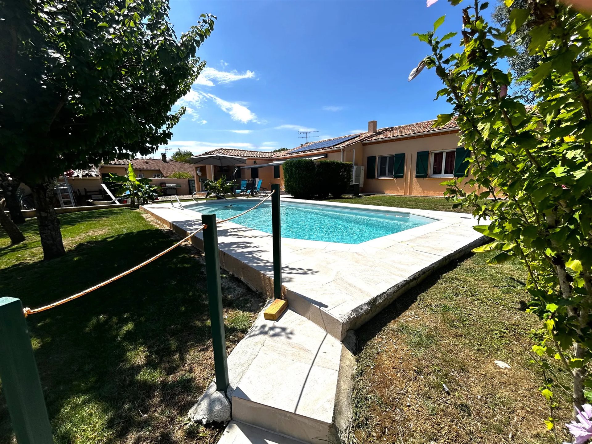 Maison à vendre, 135m², Boé