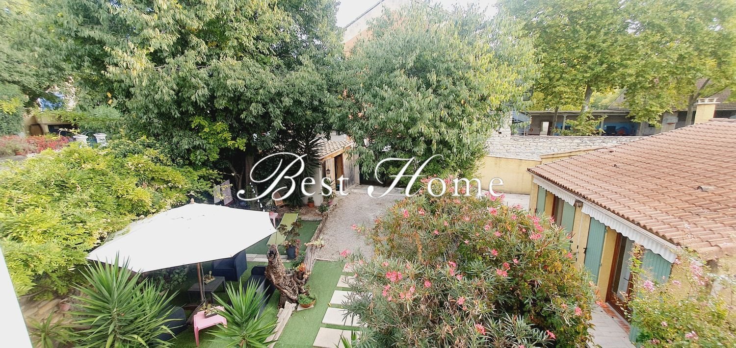 Maison à vendre, 70m², Nîmes