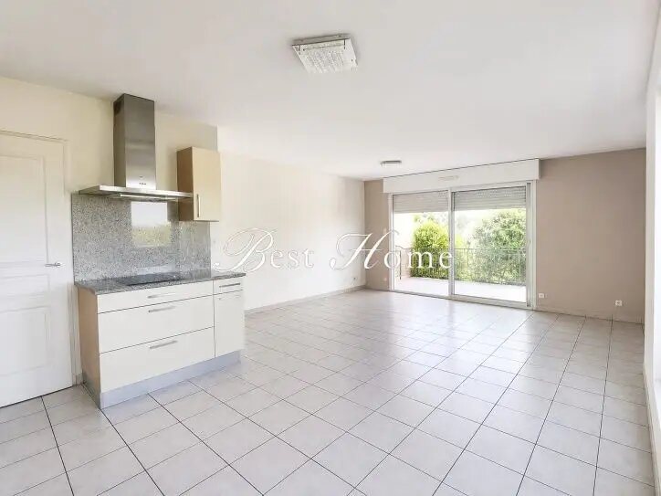 Appartement à louer, 74m², Nîmes