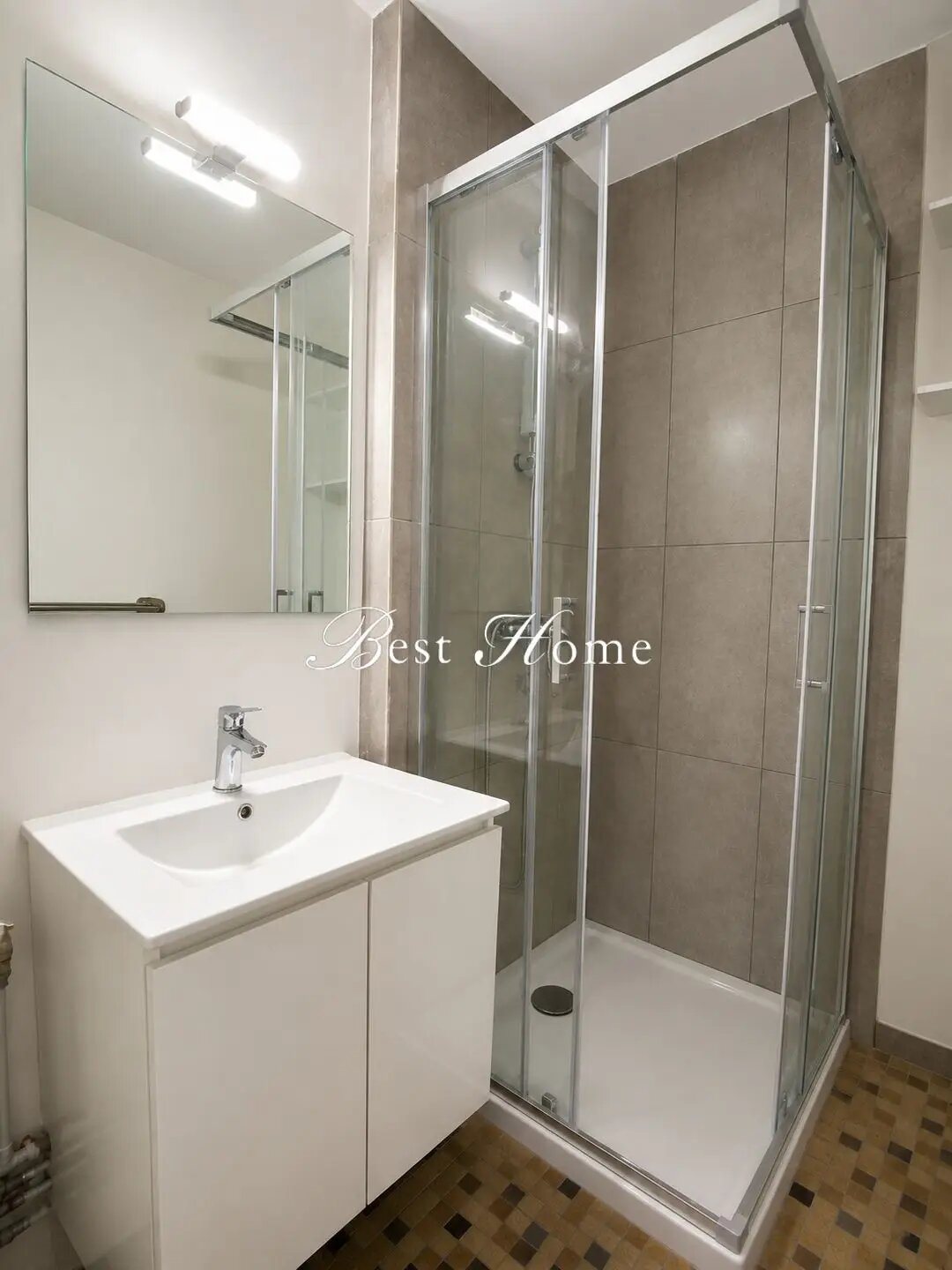 Appartement à louer, 27m², Nîmes
