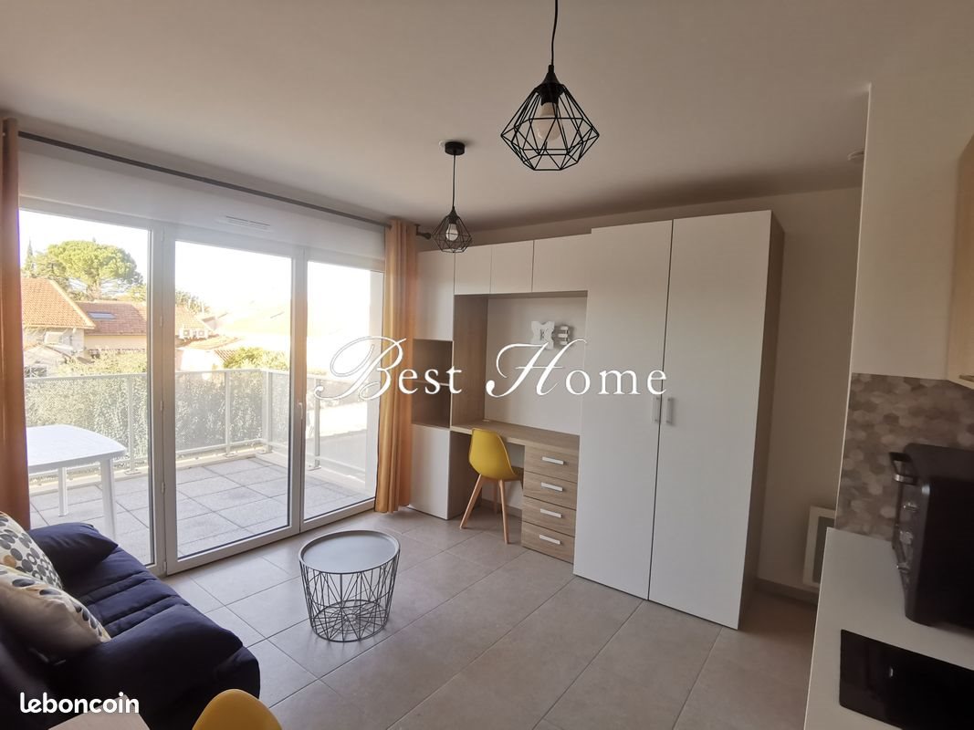 Appartement à louer, 25m², Nîmes