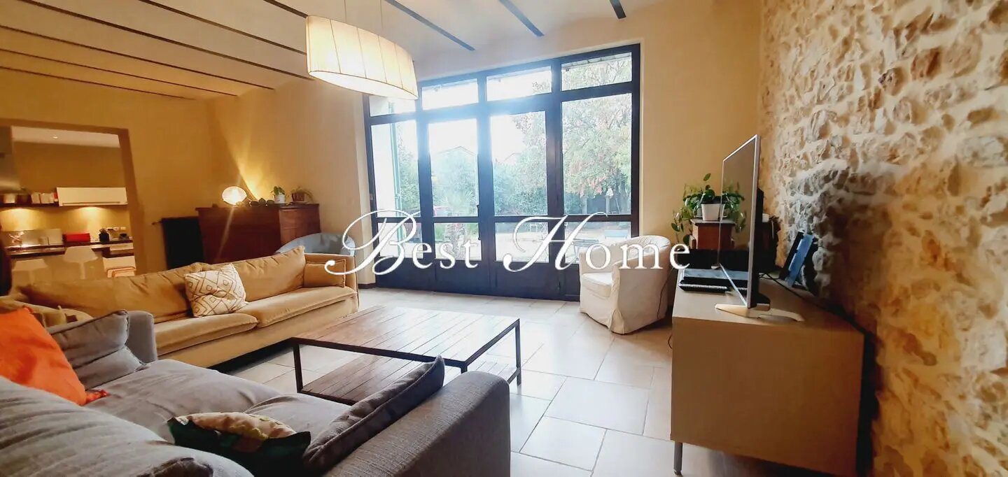 Maison à vendre, 214m², Nîmes