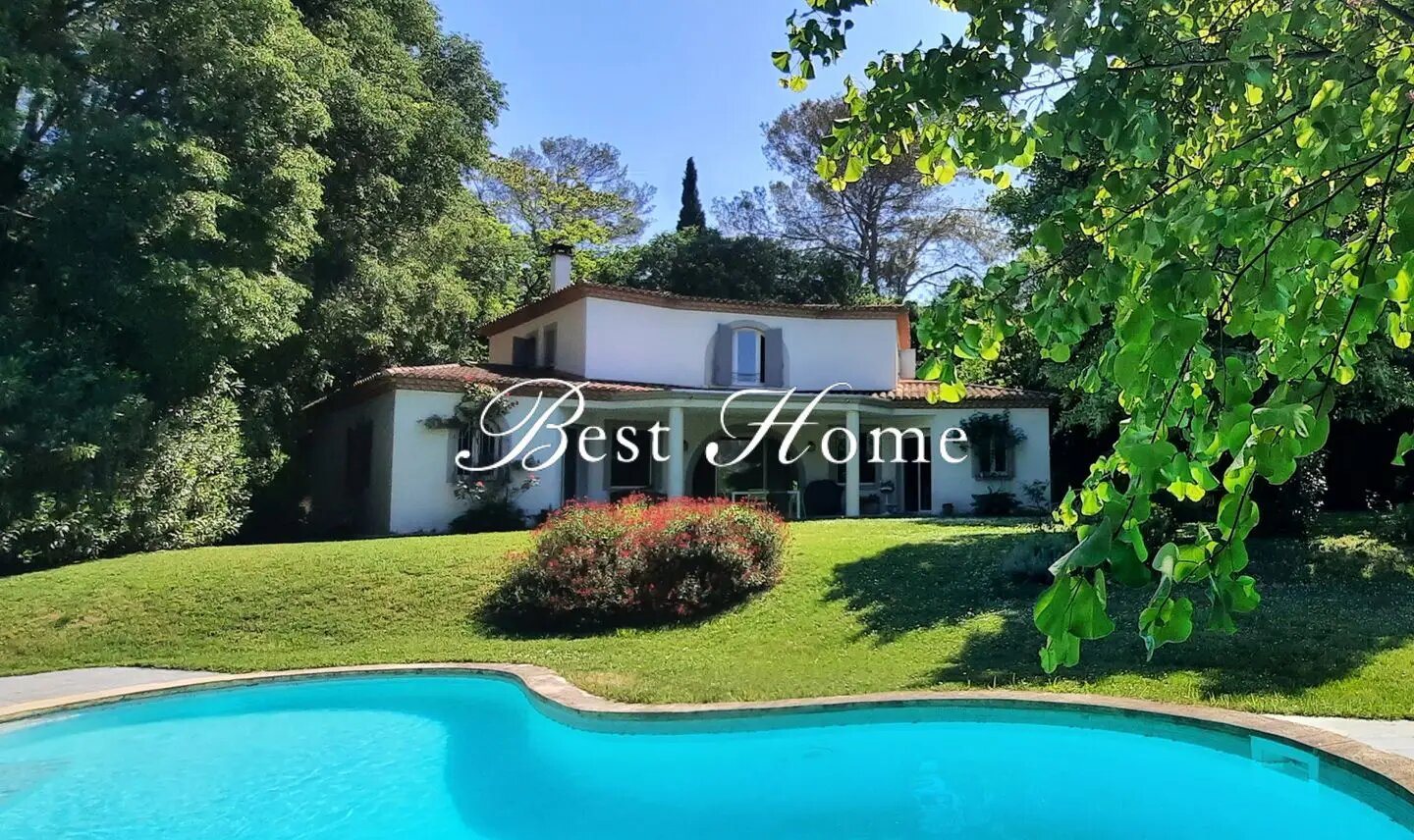 Maison à vendre, 220m², Nîmes