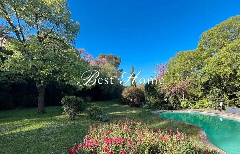 Maison à vendre, 220m², Nîmes