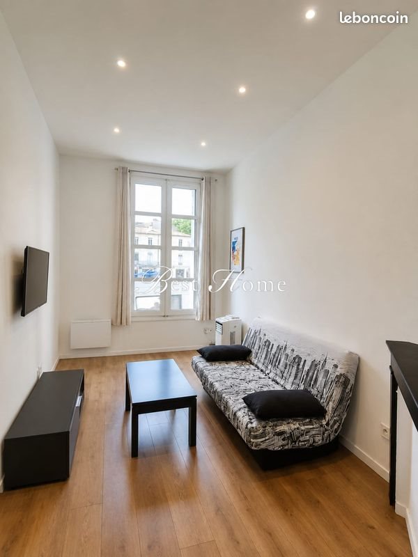 Appartement à louer, 35m², Nîmes