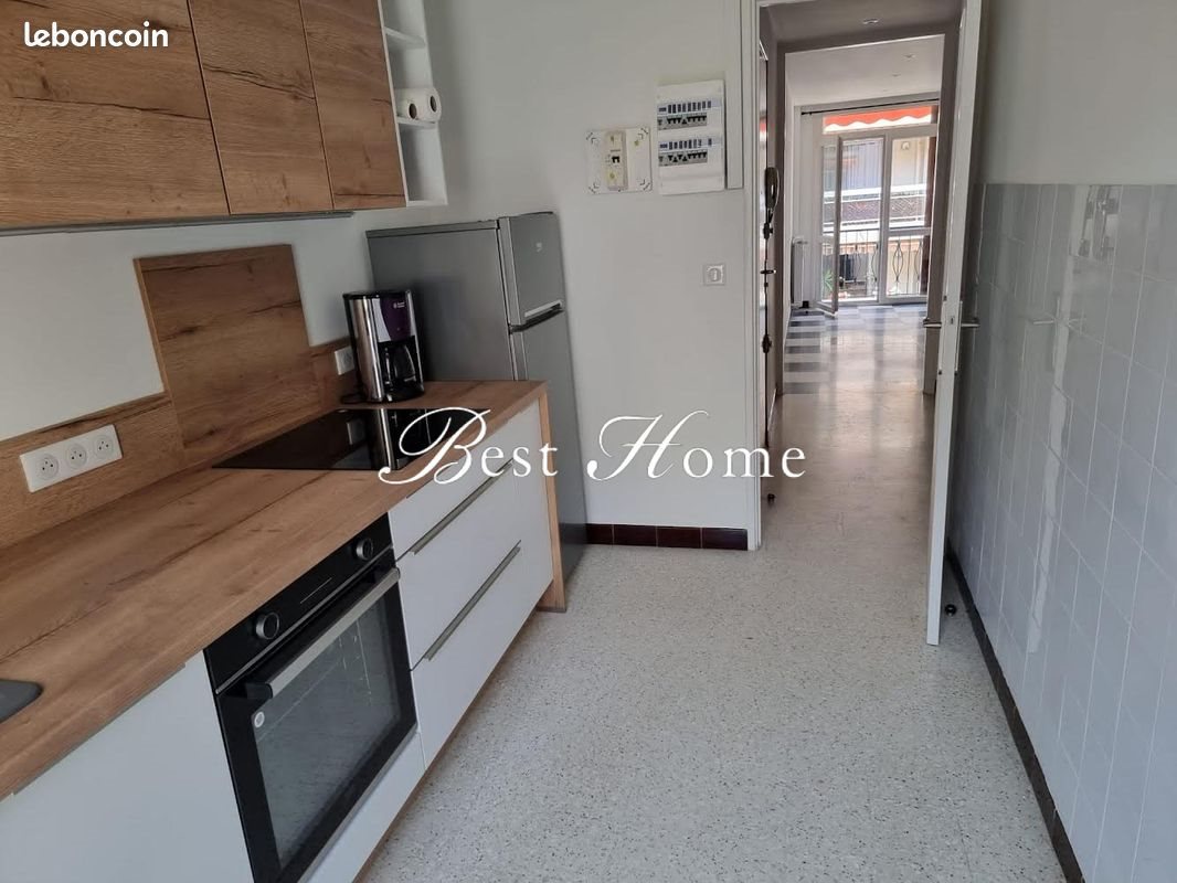 Appartement à louer, 49m², Nîmes