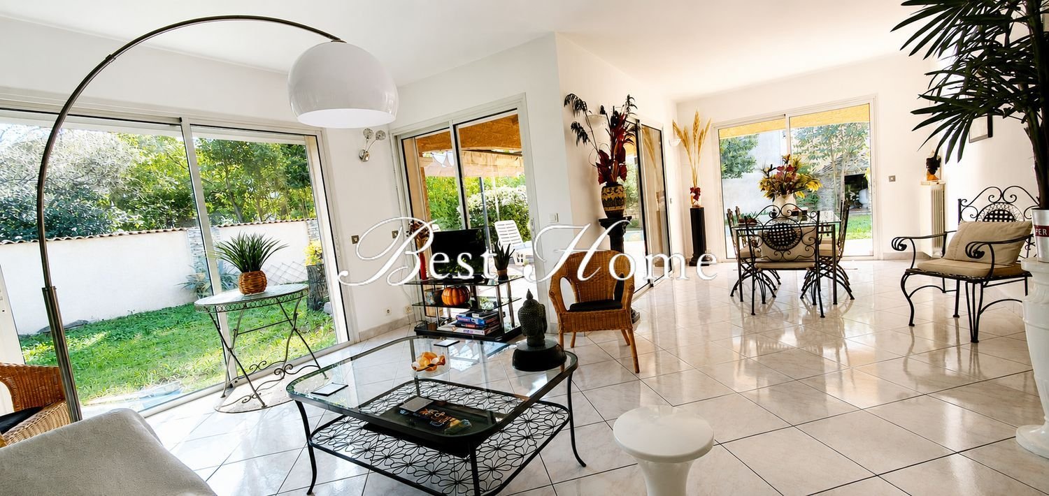 Maison à vendre, 115m², Nîmes