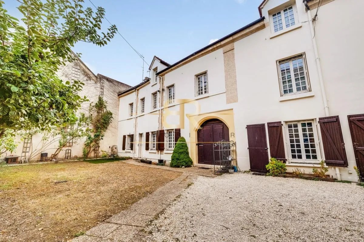 Maison à vendre, 378m², Nanterre