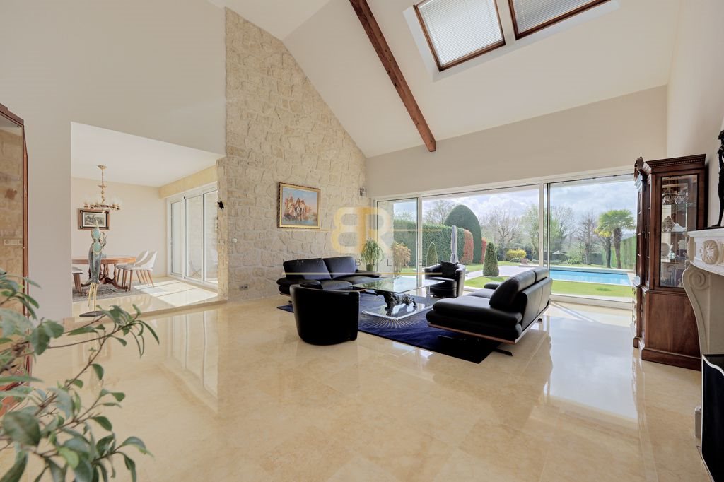 Maison à vendre, 250m², Santeny