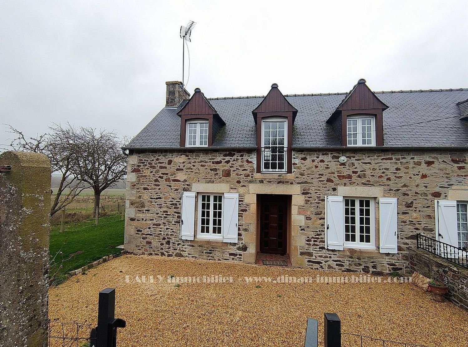 Maison à louer, 100m², Corseul