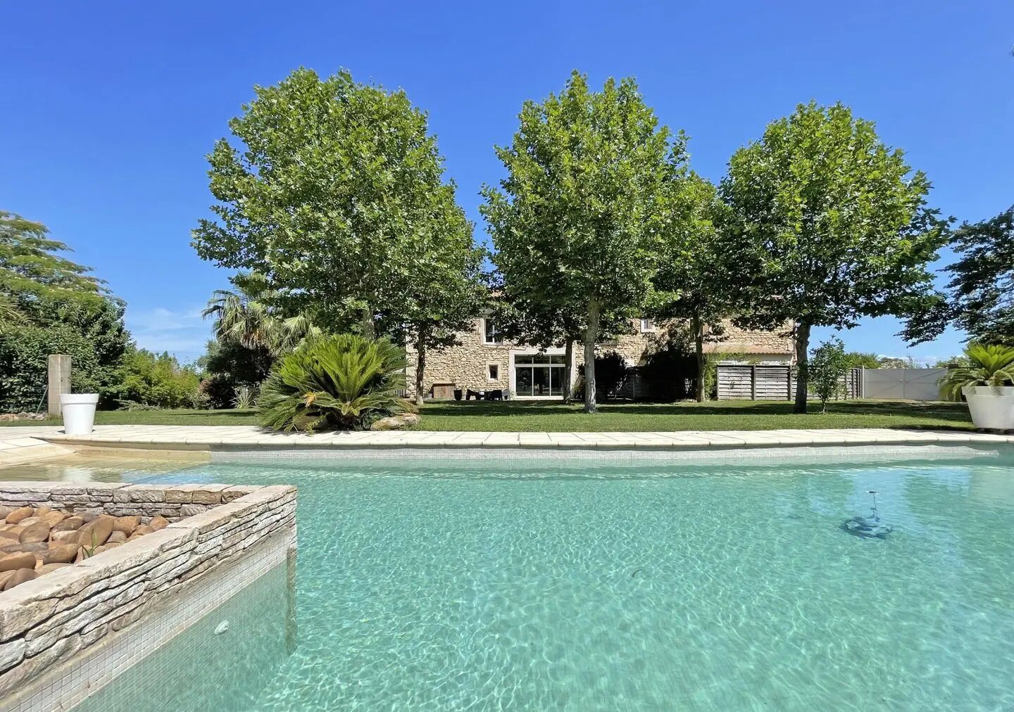 Appartement à vendre, 1200m², Nîmes