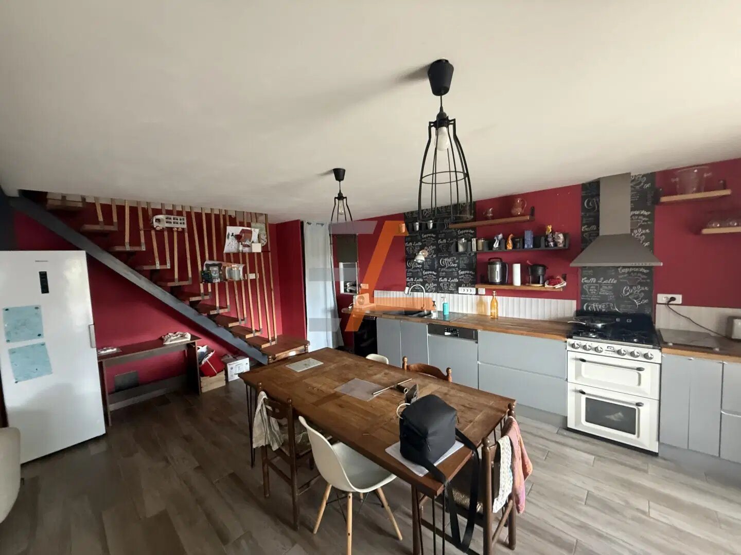 Maison à vendre, 350m², Saint-Hostien