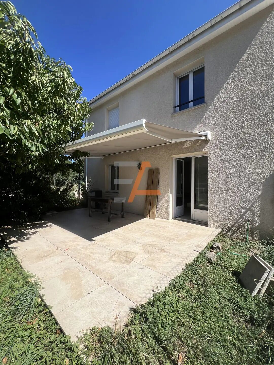 Maison à vendre, 105m², Le Chambon-Feugerolles