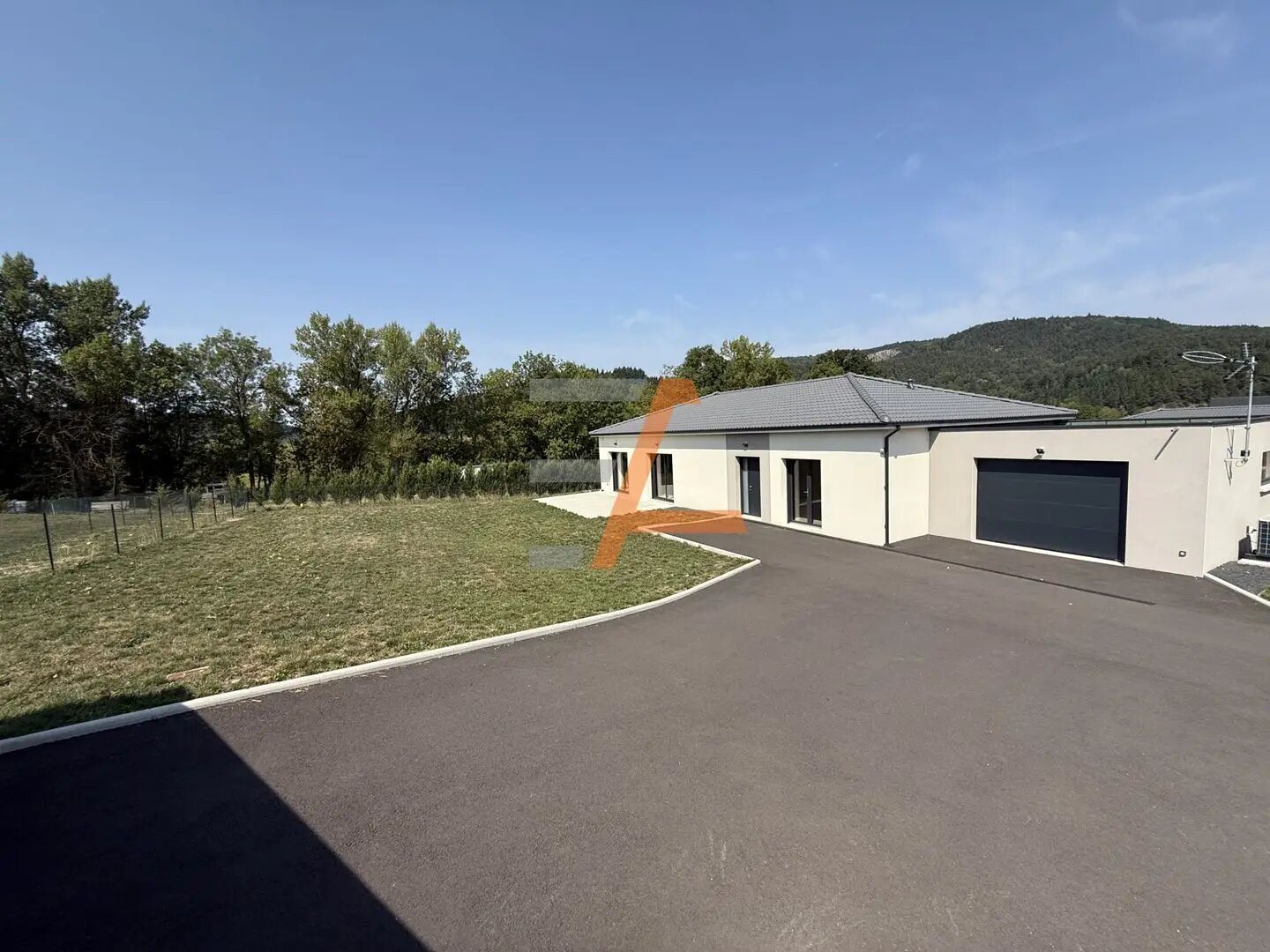 Maison à vendre, 141m², Saint-Julien-Chapteuil
