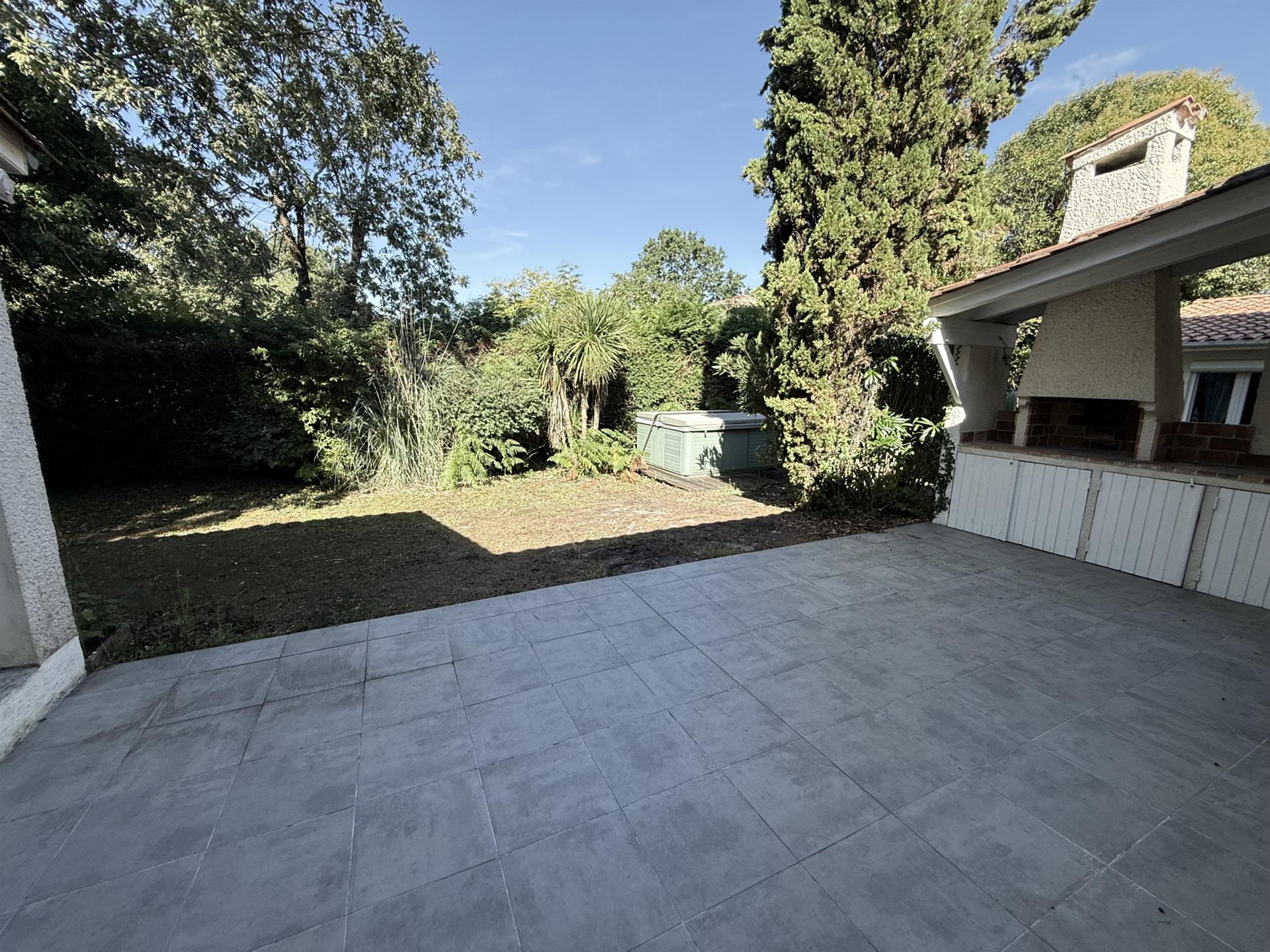 Maison à vendre, 204m², Saint-Aubin-de-Médoc