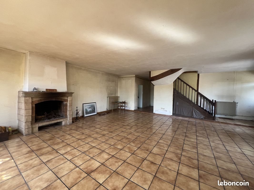 Maison à vendre, 218m², Épinac