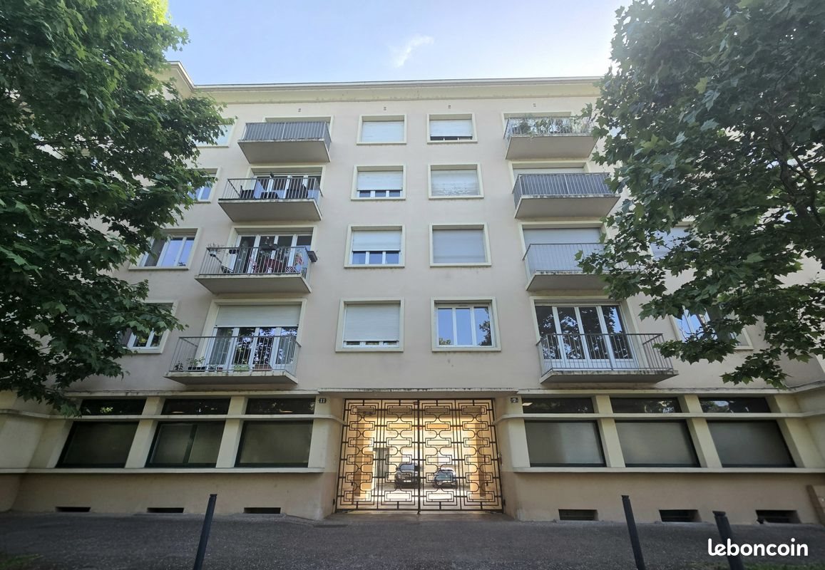 Appartement à vendre, 71m², Moulins