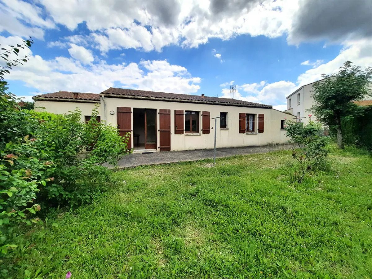 Appartement à vendre, 90m², Saintes