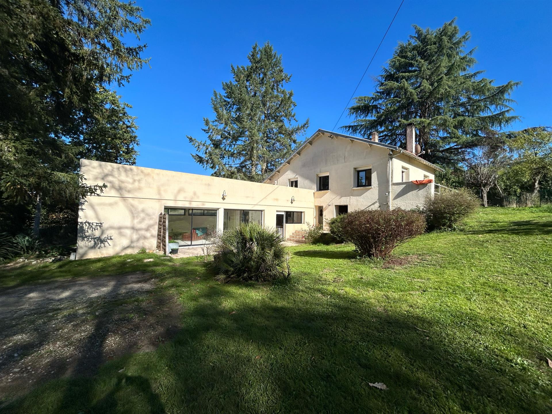 Maison à vendre, 184m², Champcevinel