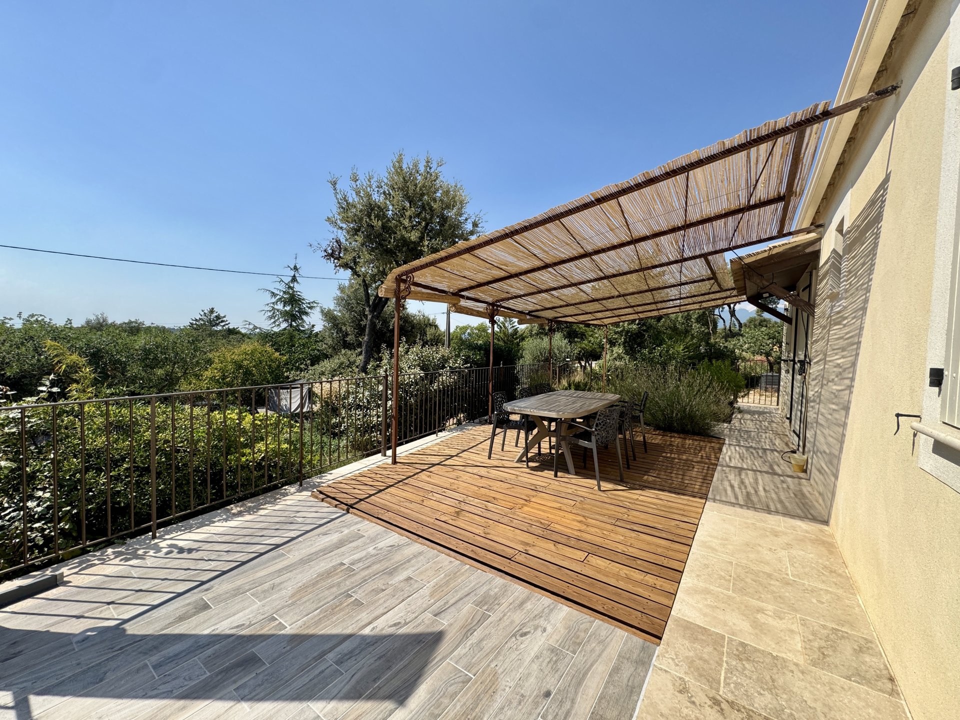 Maison à vendre, 3m², Villes-sur-Auzon