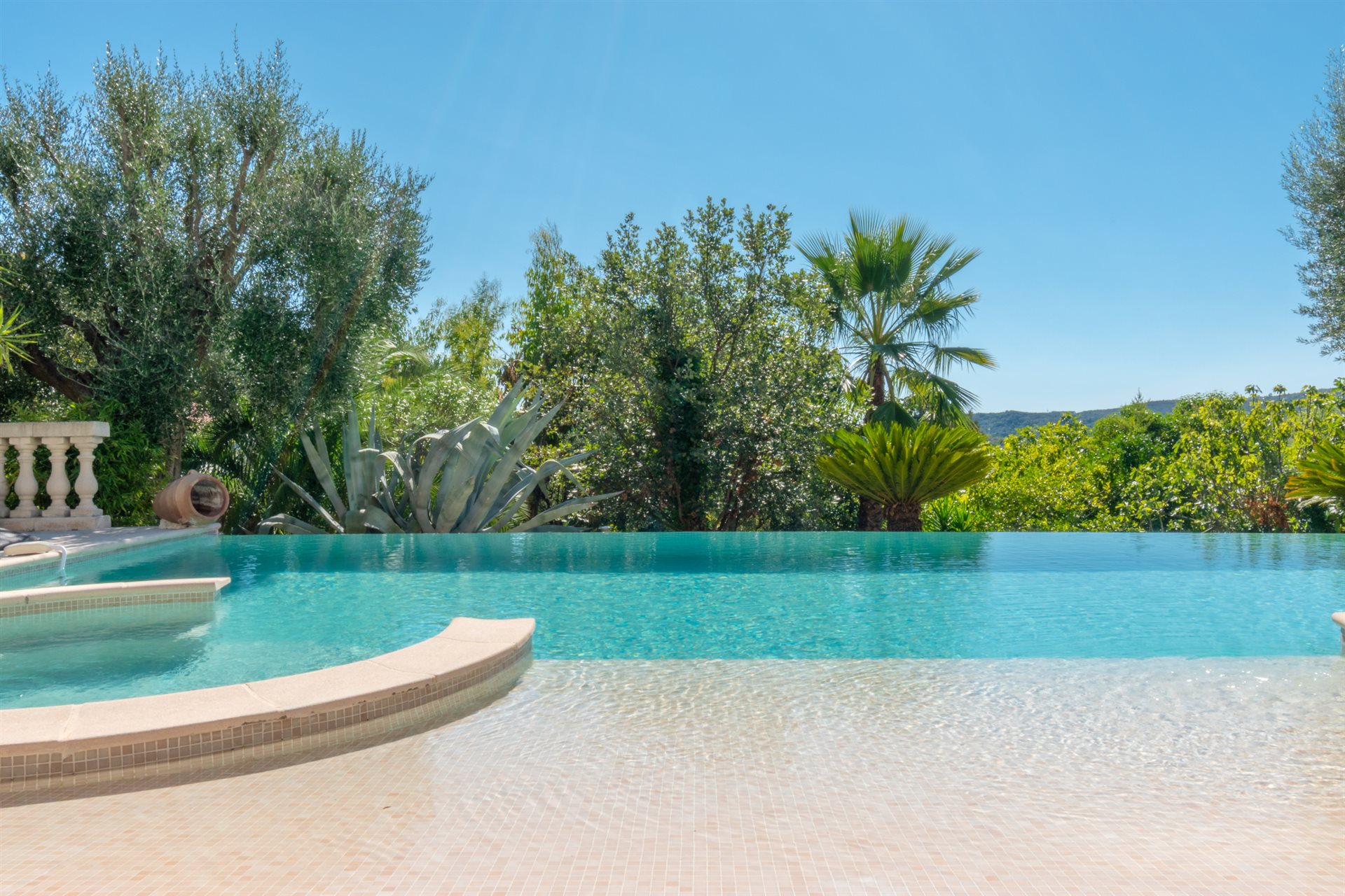 Maison à vendre, 329m², La Colle-sur-Loup
