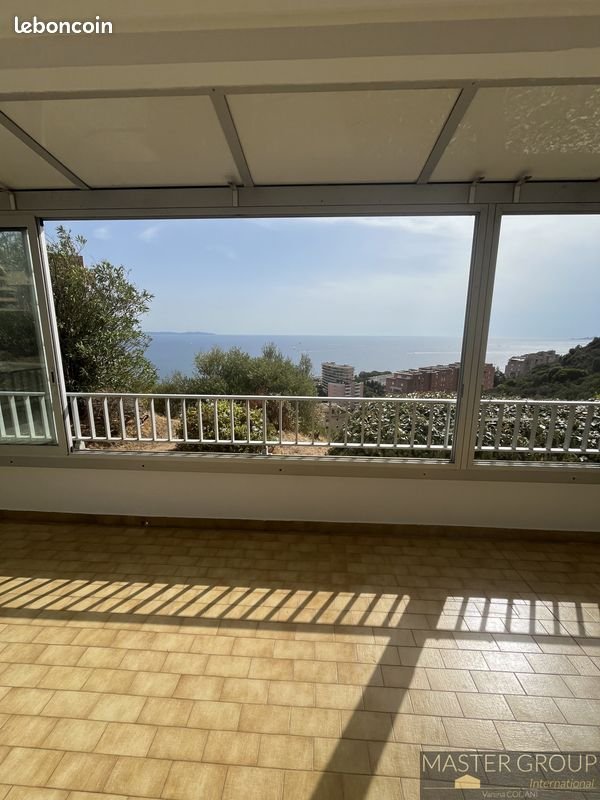 Appartement à louer, 75m², Ajaccio