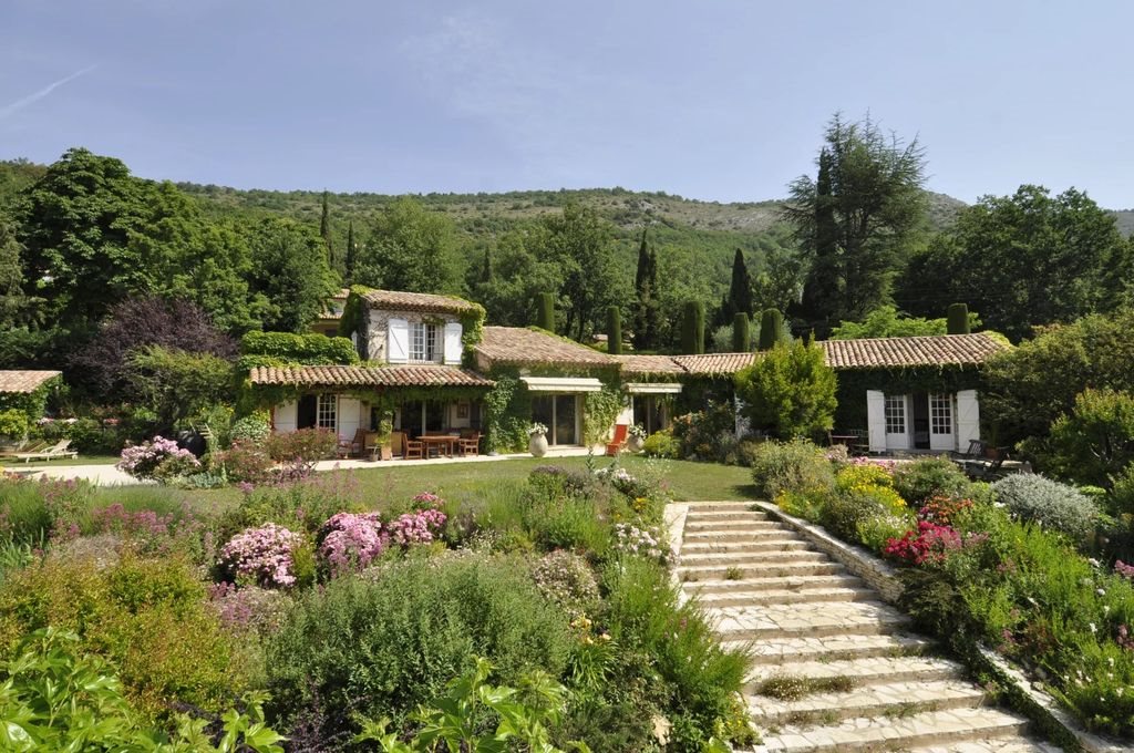 Maison à vendre, 360m², Saint-Vallier-de-Thiey
