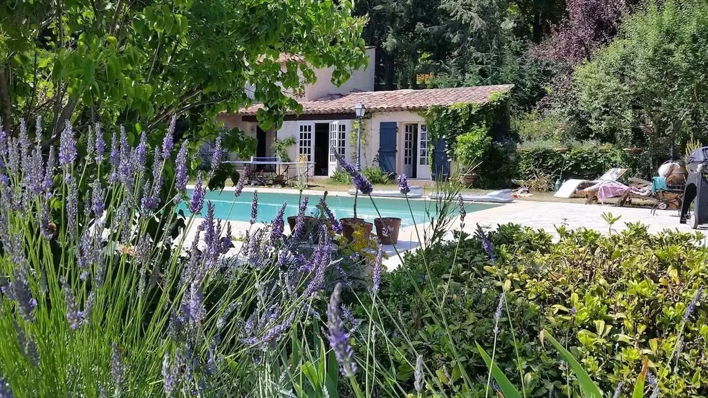 Maison à vendre, 360m², Saint-Vallier-de-Thiey