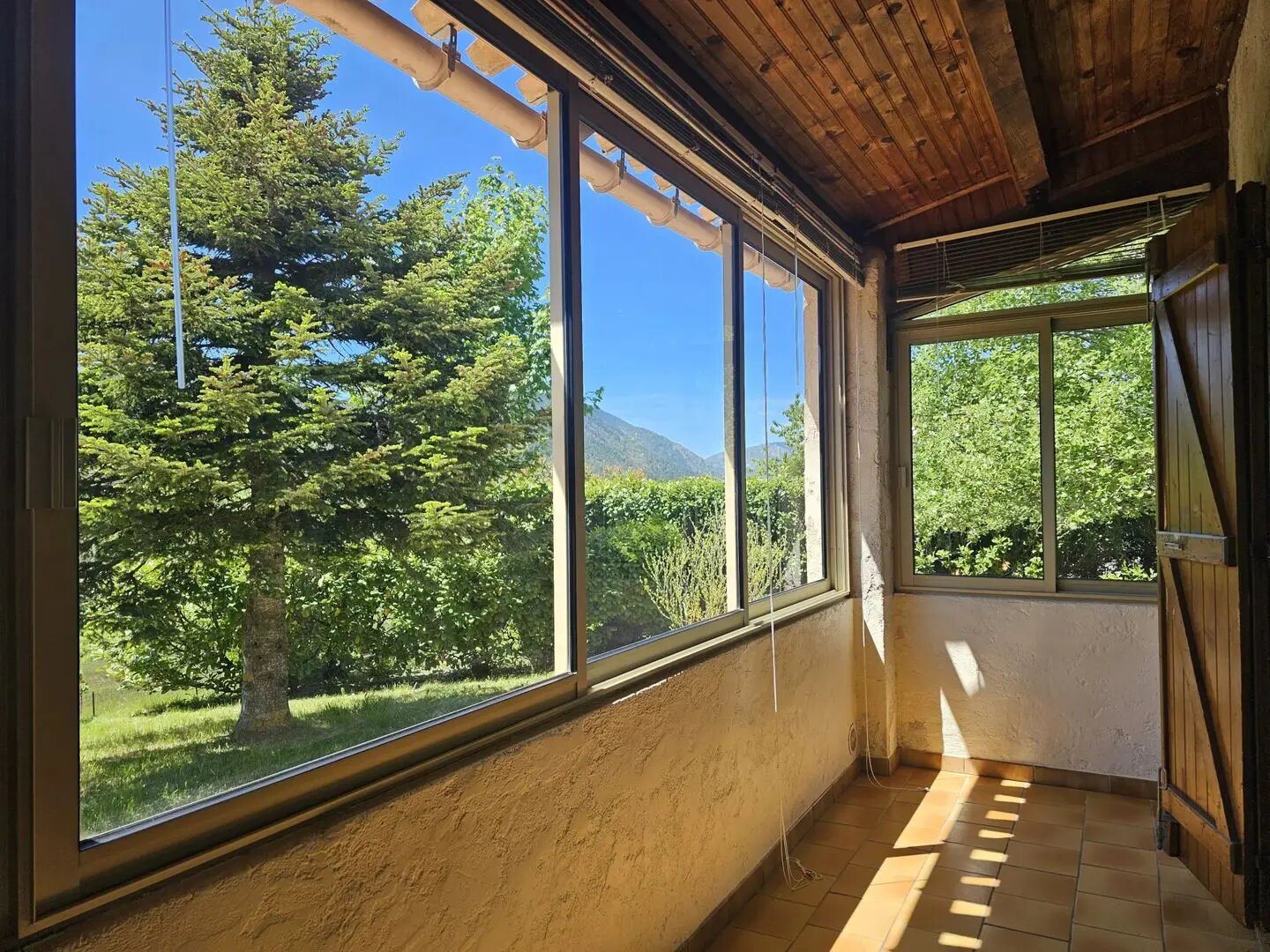 Maison à vendre, 3m², Séranon