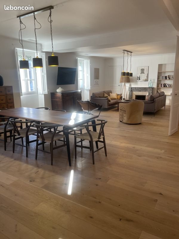 Appartement à louer, 127m², Nîmes