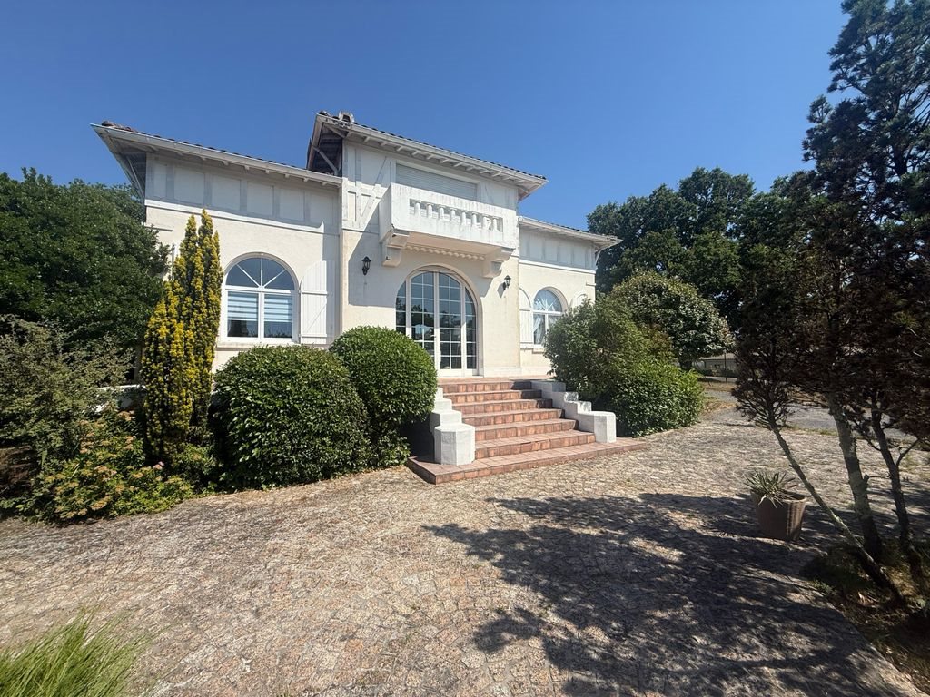 Maison à vendre, 200m², Belin-Béliet
