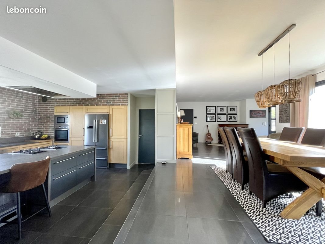 Maison à vendre, 232m², Caen
