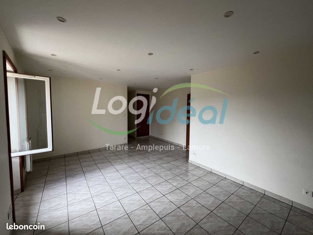 Appartement à louer, 55m², Amplepuis