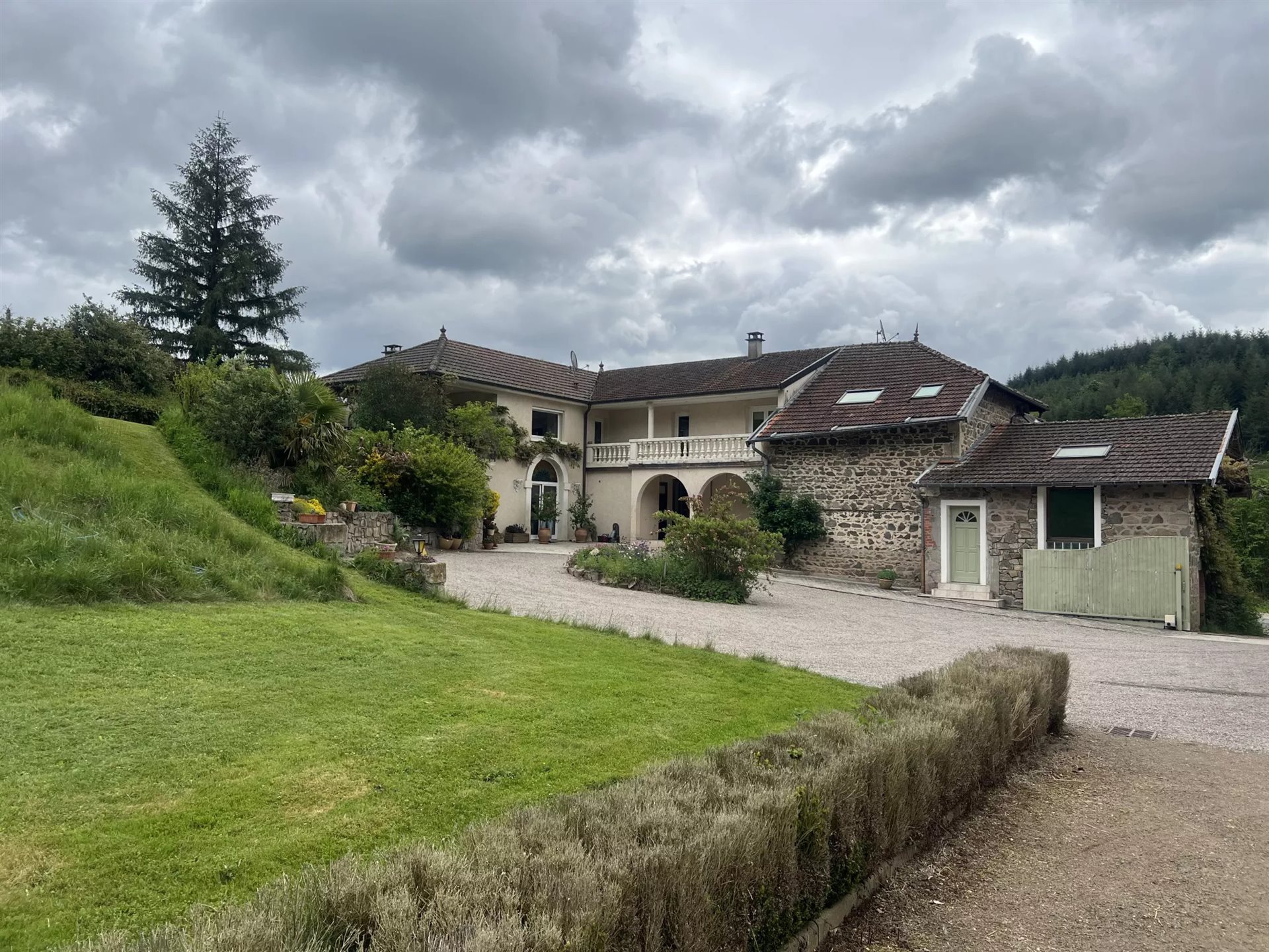 Maison à vendre, 220m², Cublize