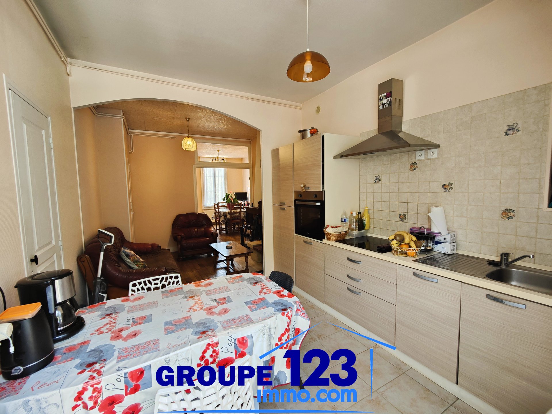 Maison à vendre, 122m², Laroche-Saint-Cydroine