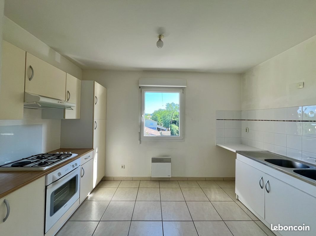 Appartement à louer, 51m², Saint-Paul-Trois-Châteaux