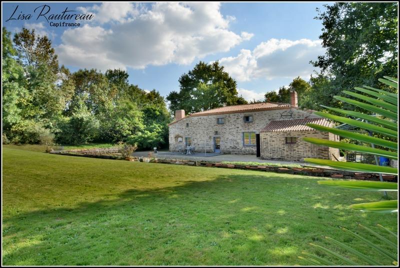 Maison à vendre, 450m², Chavagnes-en-Paillers