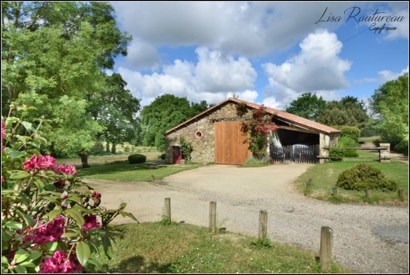 Maison à vendre, 360m², Chavagnes-en-Paillers