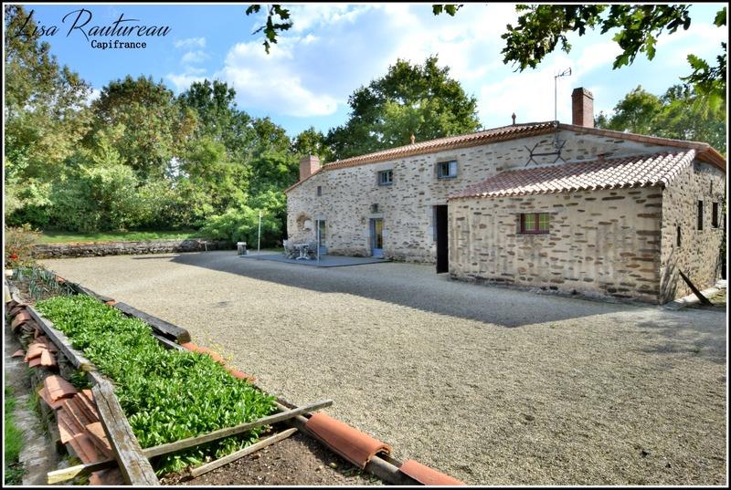 Maison à vendre, 194m², Chavagnes-en-Paillers