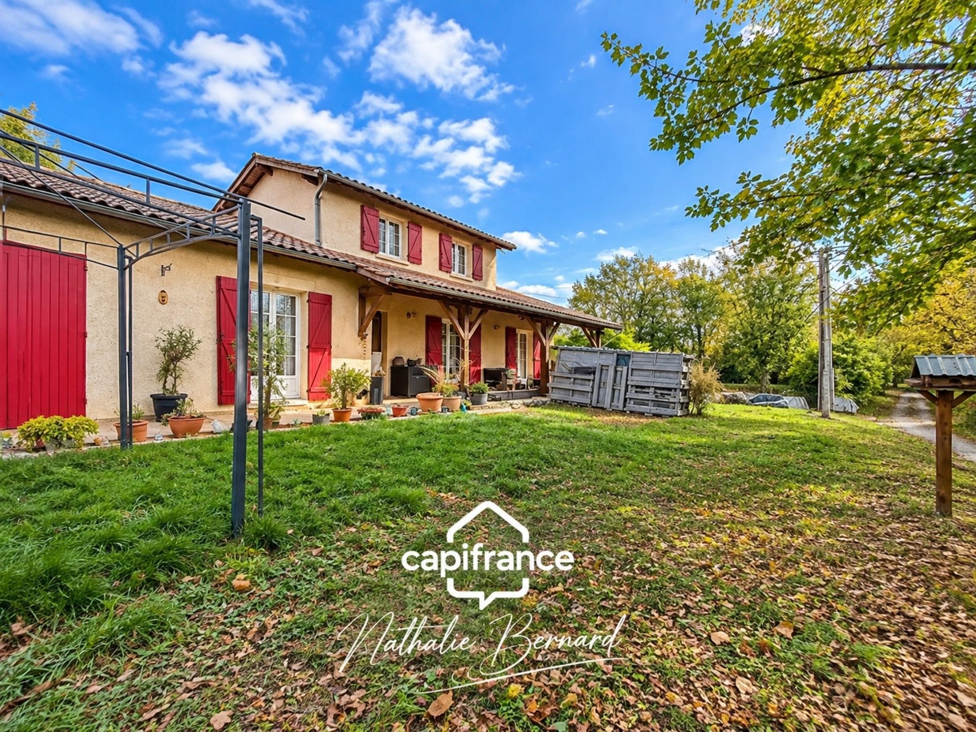 Maison à vendre, 162m², Douzains
