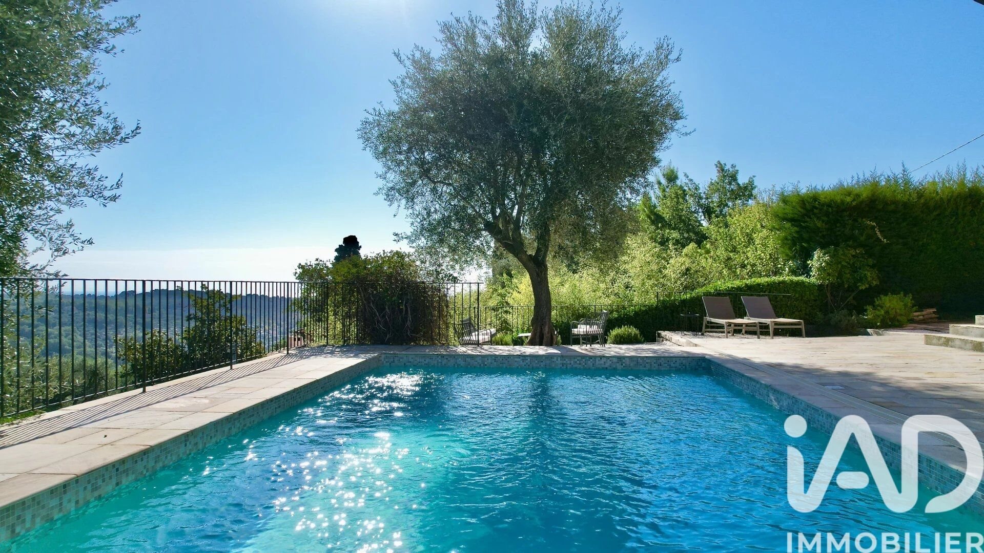 Maison à vendre, 200m², Châteauneuf-Grasse