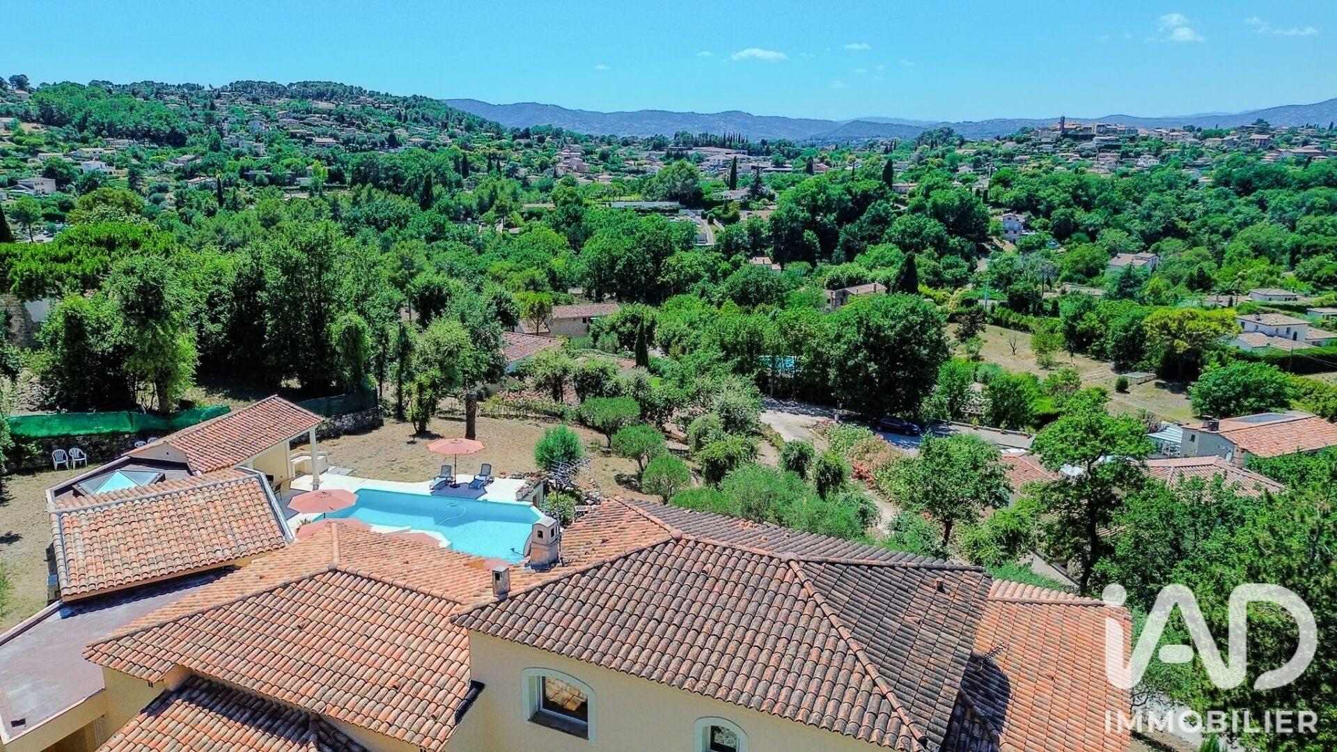 Maison à louer, 287m², Châteauneuf-Grasse