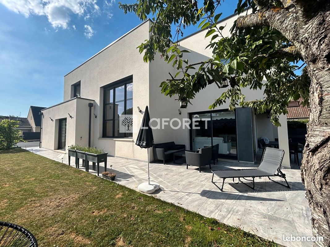 Maison à vendre, 203m², Soliers