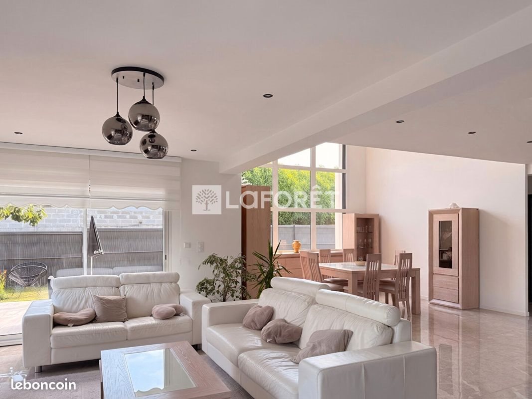 Maison à vendre, 203m², Soliers