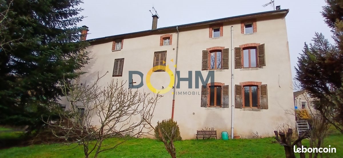 Maison à vendre, 270m², Vertolaye