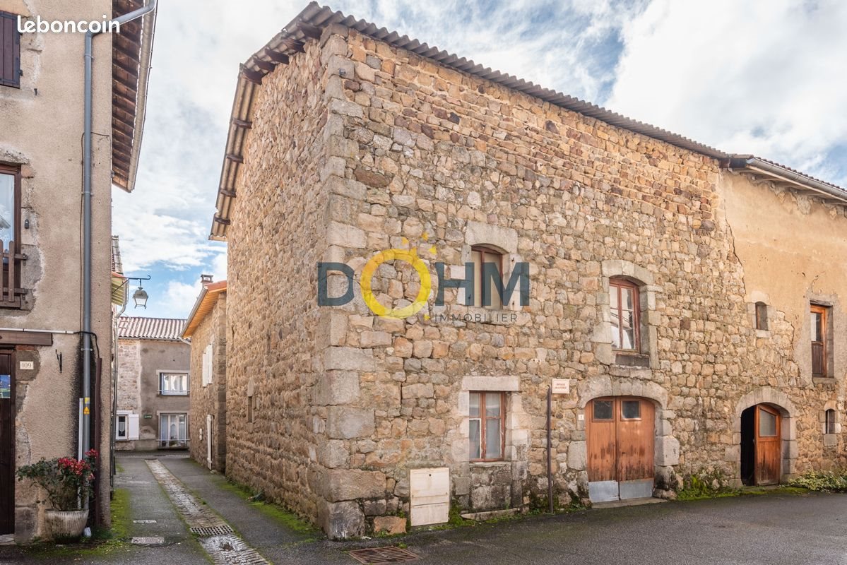 Maison à vendre, 120m², Chomelix