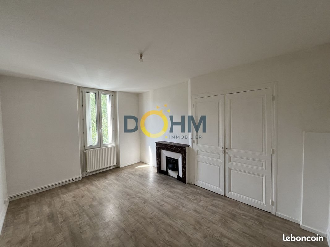 Appartement à louer, 38m², Le Chambon-Feugerolles